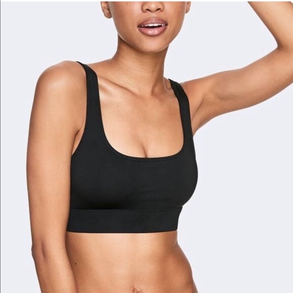 PINK- Black Sports Bra💋
